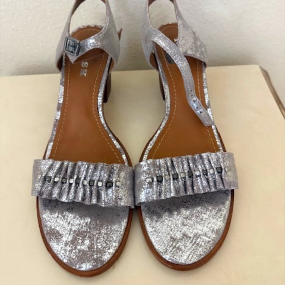 Trask Sandals Metallic Silver Leather Shoe